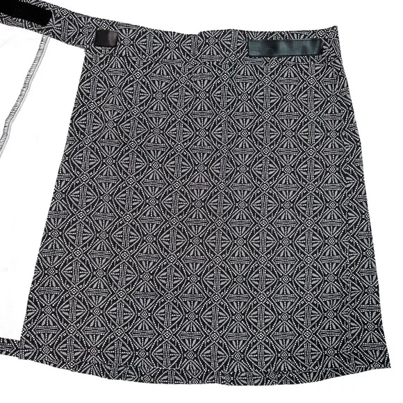 NWT Rip Skirt Black Pearl Batik Size Small - Picture 5 of 14